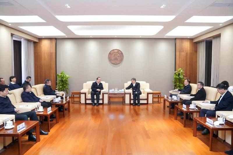 衡阳市委书记朱健一行到访上海交大